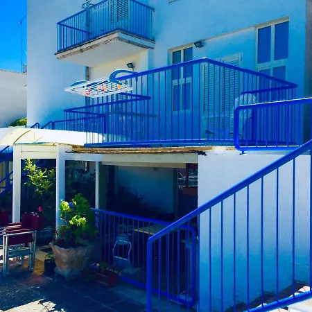 Le Dune Πανσιόν 3*