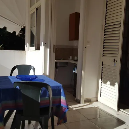 Le Dune Πανσιόν 3*